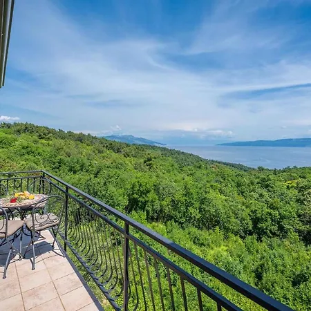 4 Apartament