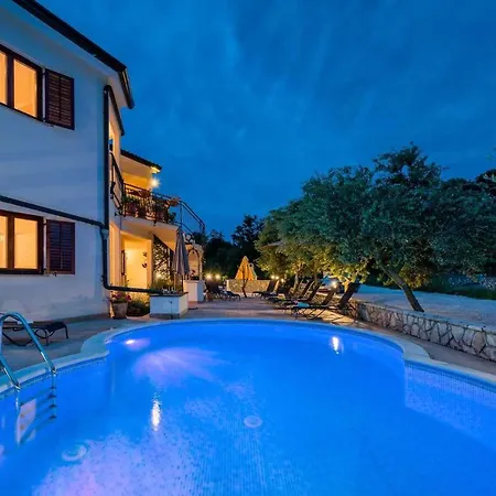 4 Apartament