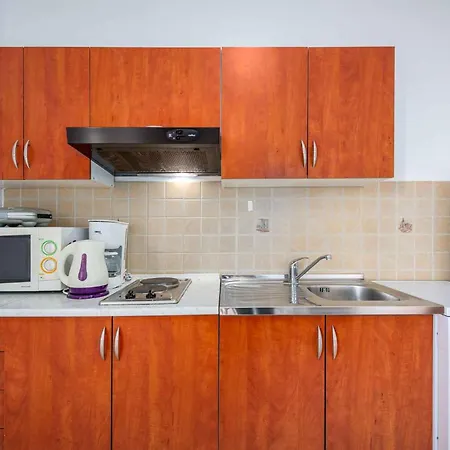 4 Apartment