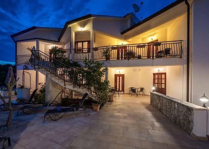 Διαμέρισμα 4